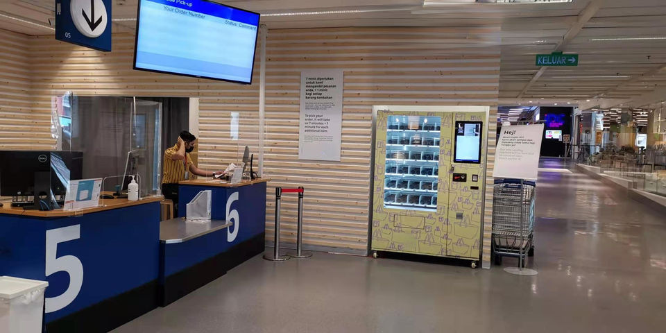 OEM smart food and beverage automatic vending machine