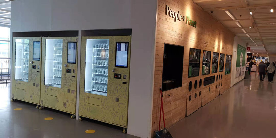 OEM smart food and beverage automatic vending machine
